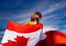 加拿大生孩子生完就能有护照吗？还是枫叶卡？
